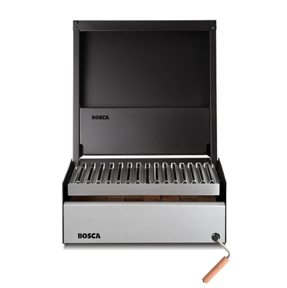 Parrilla a leña / carbón marca BOSCA modelo BLOCK GRILL 750. 
